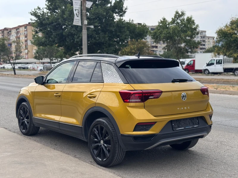 VW T-Roc 1.5TSI DSG ACT * MATRIX* VIRTUAL* DISTRONIC* KEYLE, снимка 3 - Автомобили и джипове - 51051510
