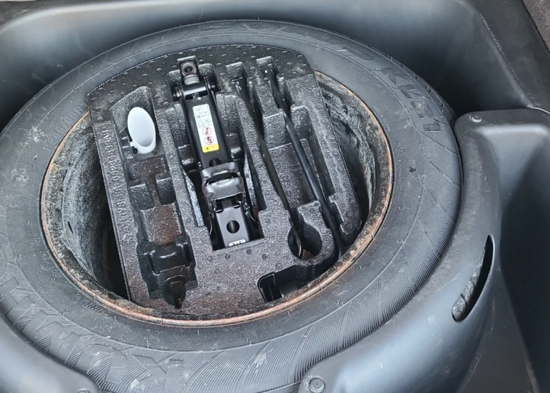 Jeep Grand cherokee OVERLAND, снимка 12 - Автомобили и джипове - 52666925