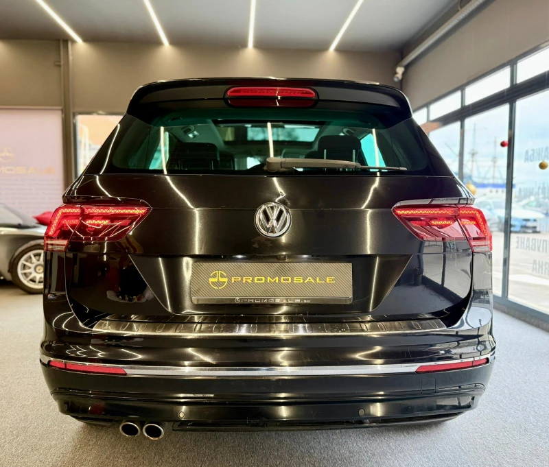 VW Tiguan R Line* 4 Motion* 2.0 TDI* Pano* Подгреви* Лизинг*, снимка 5 - Автомобили и джипове - 52694824