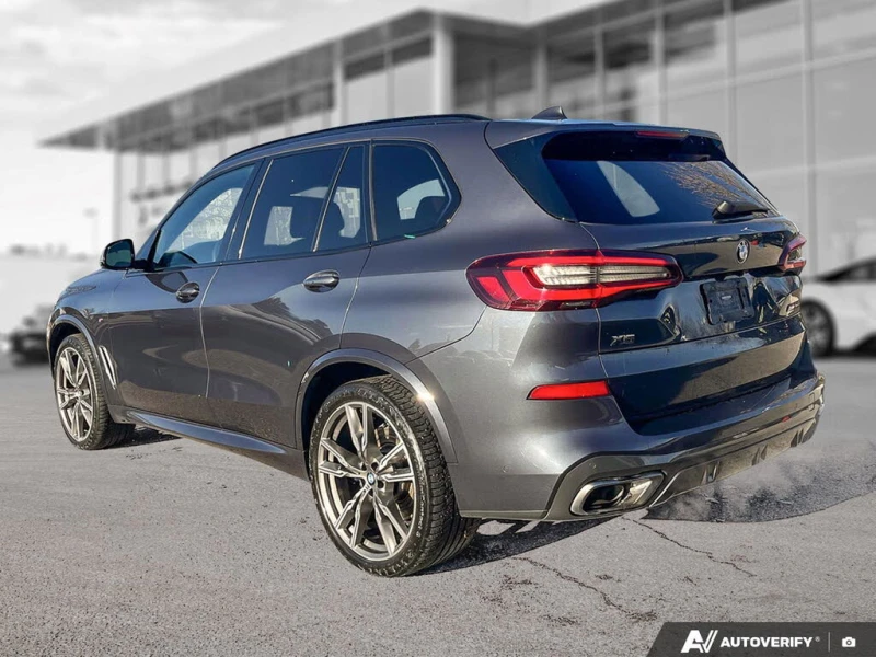 BMW X5 M50i/xDrive/360/SWAROVSKI/FULL, снимка 4 - Автомобили и джипове - 52735314