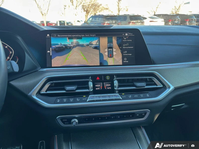 BMW X5 M50i/xDrive/360/SWAROVSKI/FULL, снимка 13 - Автомобили и джипове - 52735314