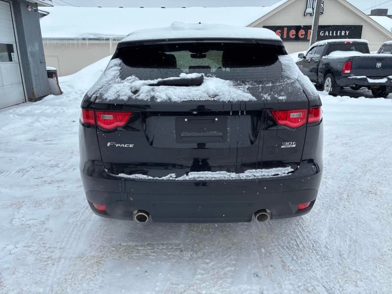 Jaguar F-PACE * R Sport * CARFAX * ЦЕНА ДО БГ, снимка 4 - Автомобили и джипове - 53242020