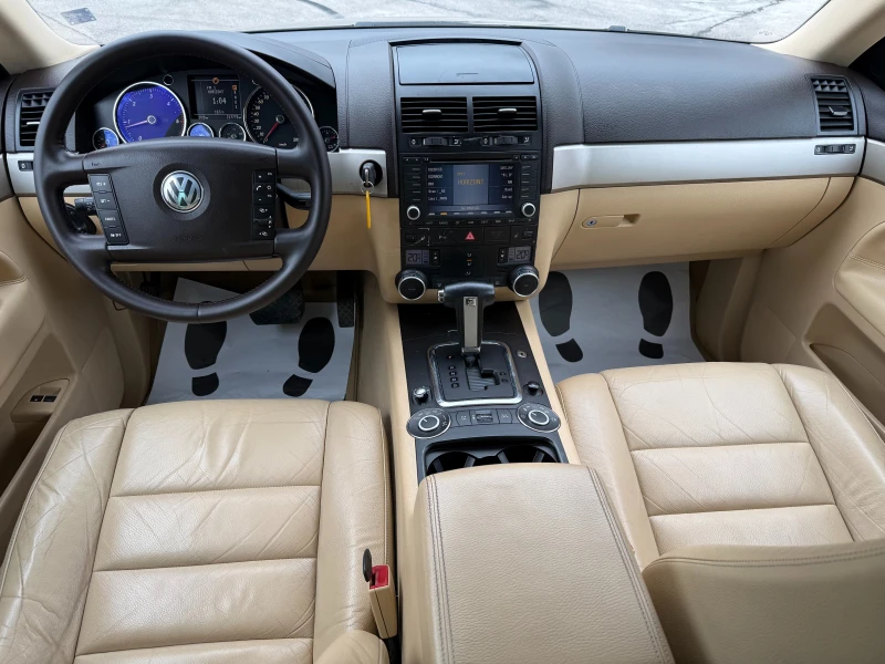 VW Touareg, снимка 10 - Автомобили и джипове - 53392009