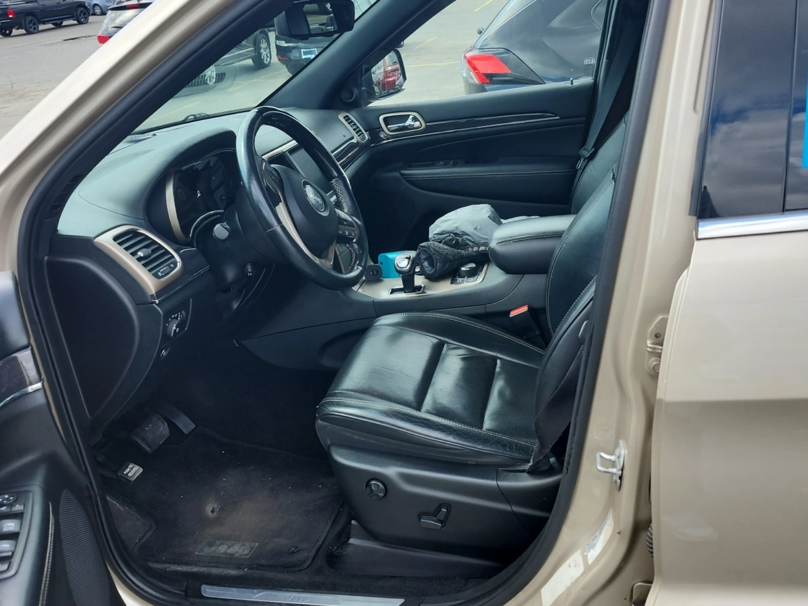 Jeep Grand cherokee OVERLAND HEMI* CARFAX* ОПЦИЯ ЗА ФИНАНСИРАНЕ*  - изображение 5