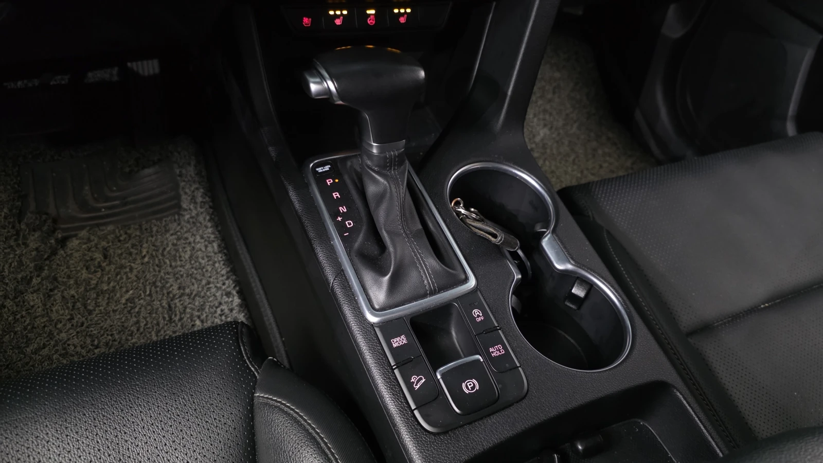 Kia Sportage 2.0 2WD NOBLESSE PLUS - изображение 7