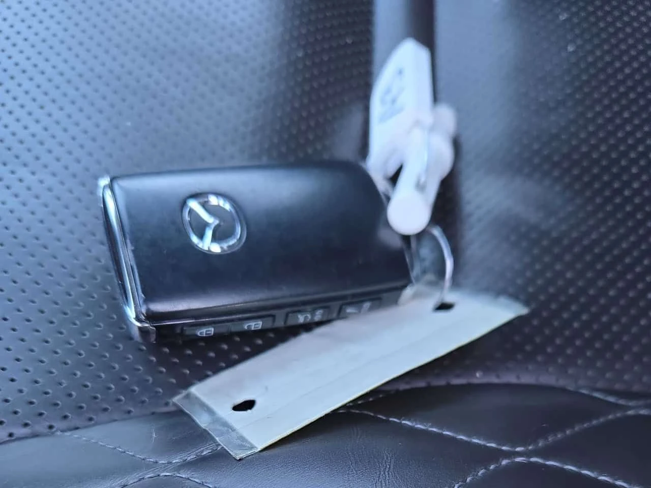 Mazda CX-9 * АВТО КРЕДИТ* ЦЕНА ДО БГ * СЕРВИЗНА ИСТОРИЯ * , снимка 13 - Автомобили и джипове - 53734114