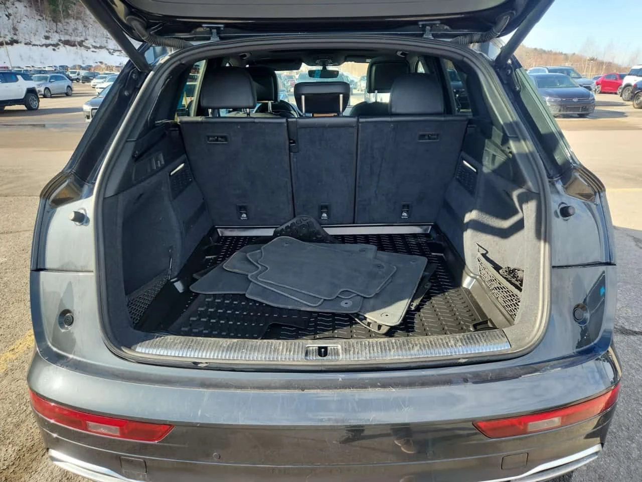 Audi Q5 * PROGRESSIV * CARFAX * 360 КАМЕРА* ПАНОРАМА* ПОДГ, снимка 14 - Автомобили и джипове - 53820338