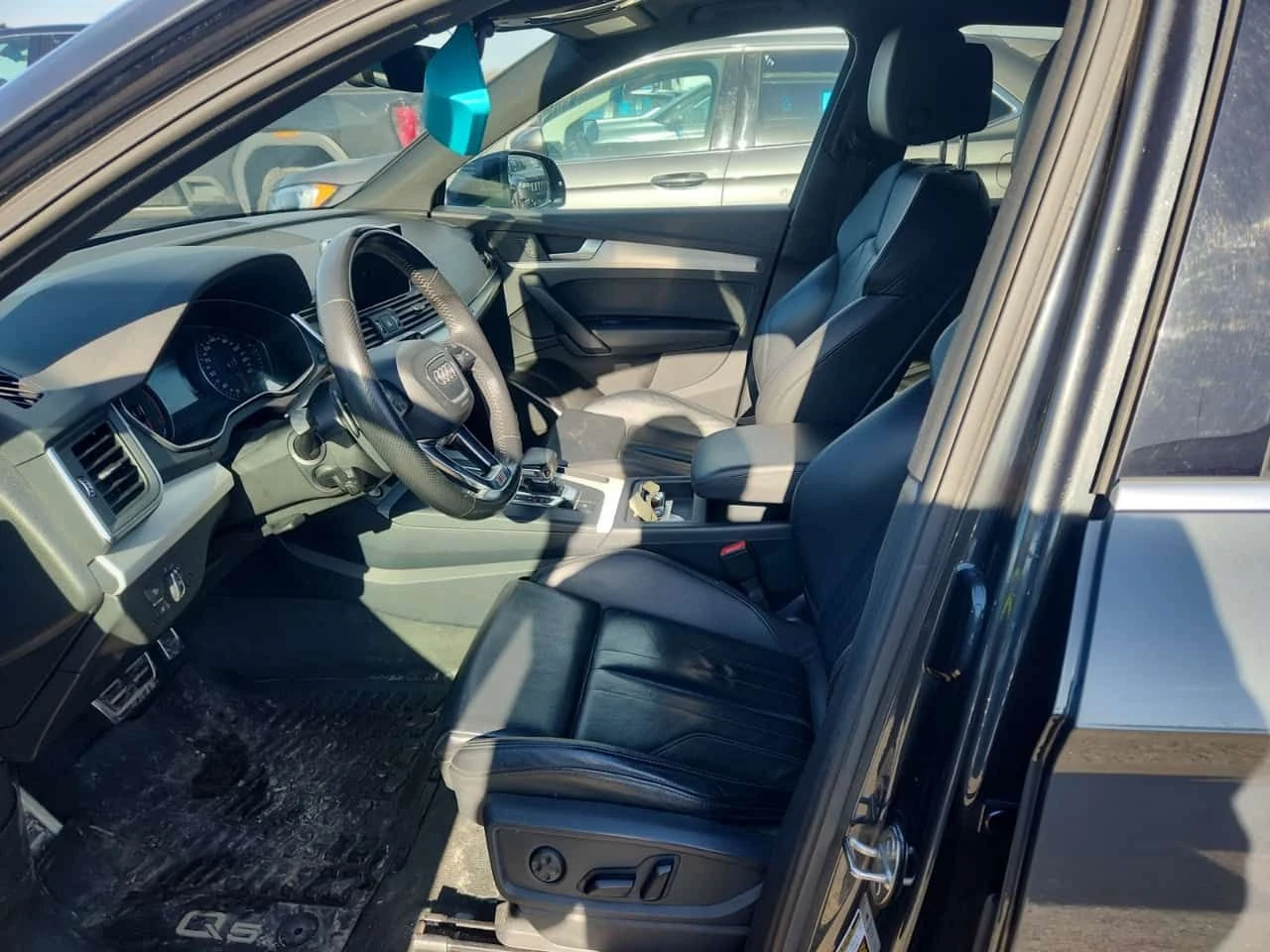 Audi Q5 * PROGRESSIV * CARFAX * 360 КАМЕРА* ПАНОРАМА* ПОДГ, снимка 5 - Автомобили и джипове - 53820338