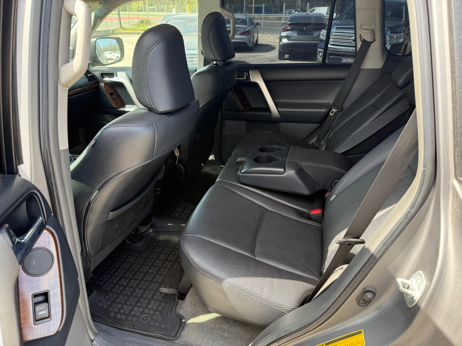 Toyota Land cruiser 150, снимка 10 - Автомобили и джипове - 54254625