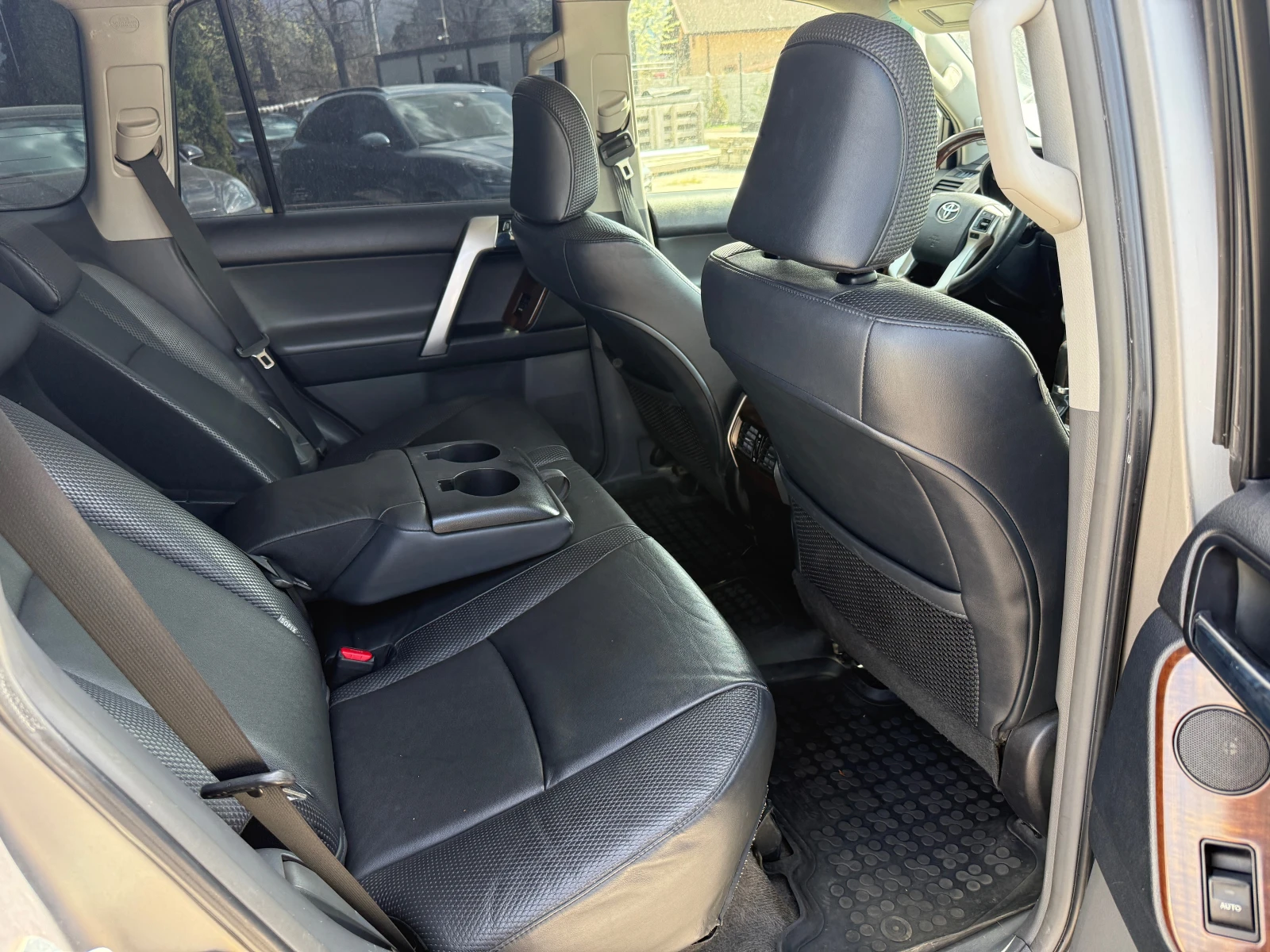 Toyota Land cruiser 150, снимка 11 - Автомобили и джипове - 54254625