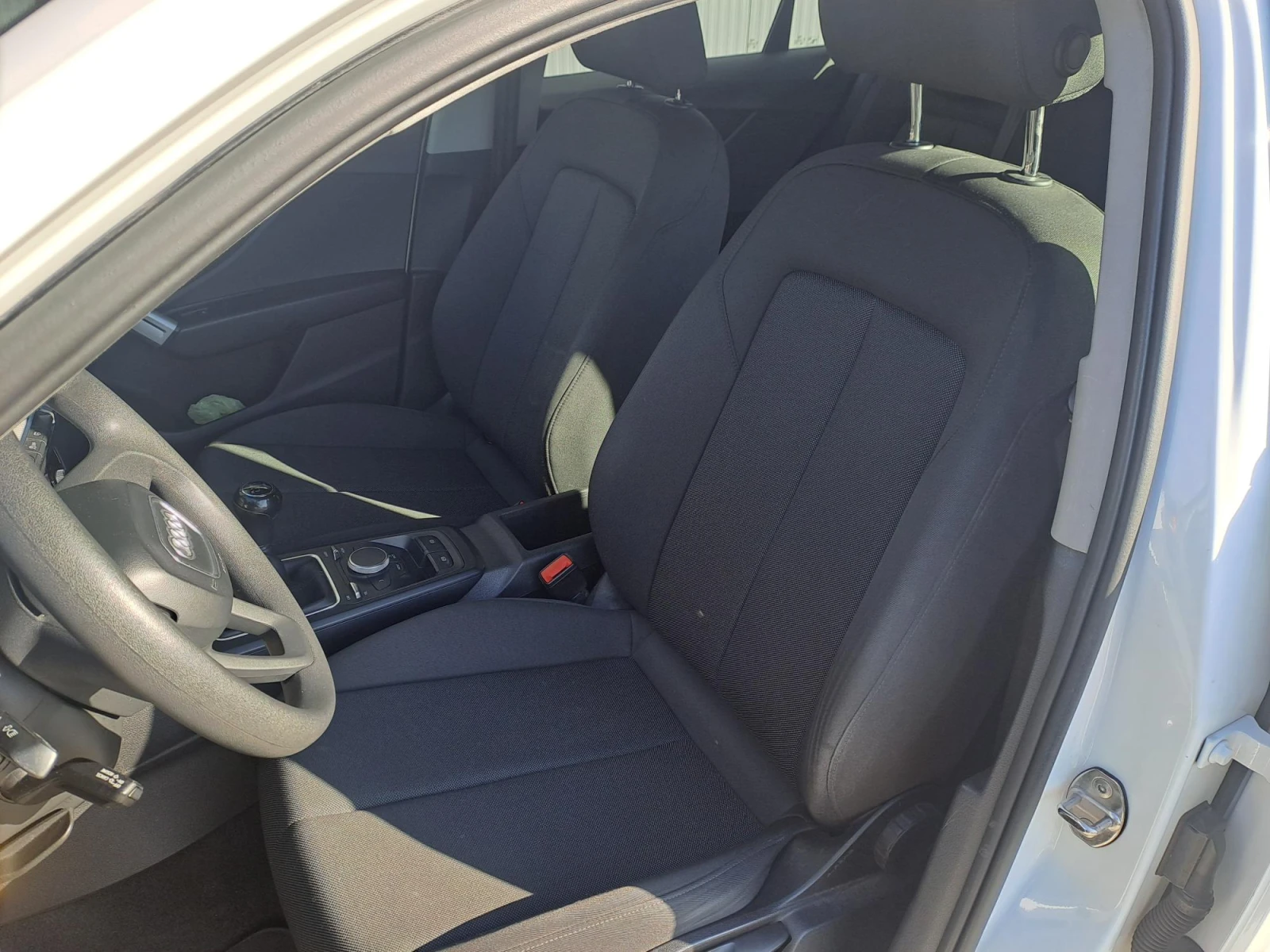 Audi Q2 1.6 TDI, снимка 15 - Автомобили и джипове - 54477300