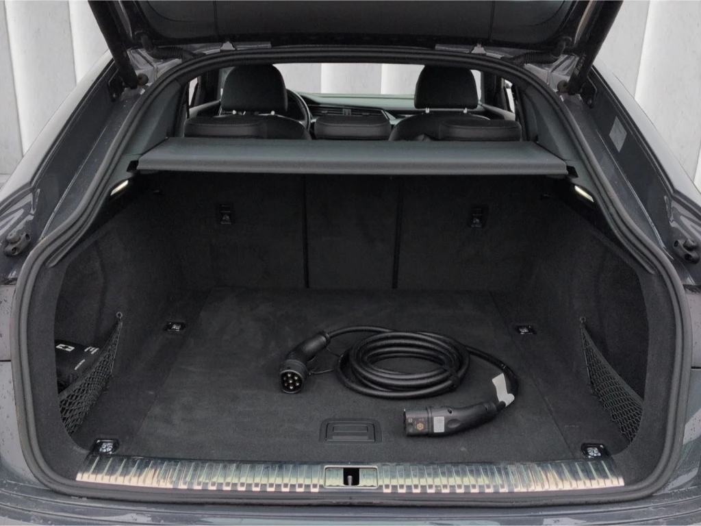 Audi Q8 E Tron 50 Quattro, снимка 10 - Автомобили и джипове - 54703458