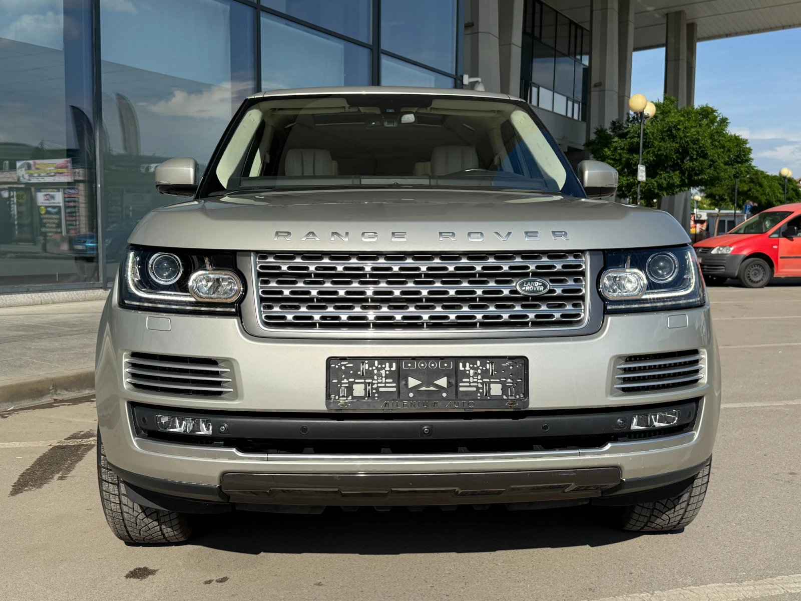 Land Rover Range rover 6 МЕСЕЦА ГАРАНЦИЯ/4.4D 340к.с. Autobiography , снимка 8 - Автомобили и джипове - 54747381