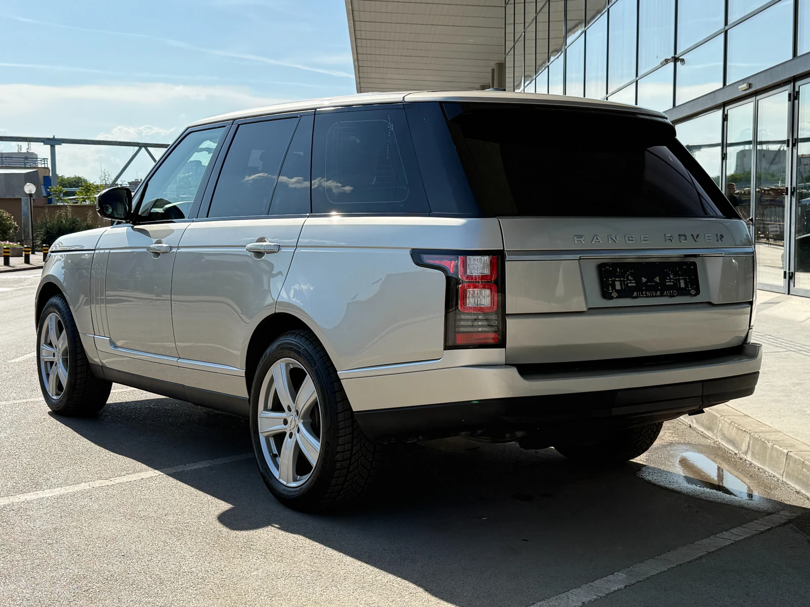 Land Rover Range rover 6 МЕСЕЦА ГАРАНЦИЯ/4.4D 340к.с. Autobiography , снимка 3 - Автомобили и джипове - 54747381