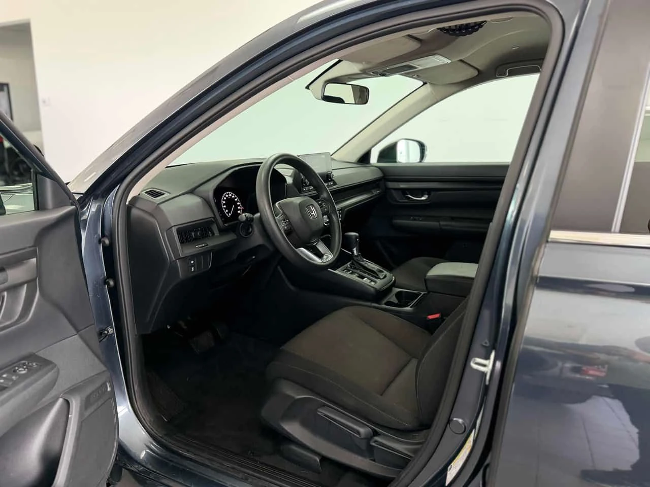 Honda Cr-v * LX AWD * АВТОКРЕДИТ БЕЗ ПЪРВОНАЧАЛНА ВНОСКА* , снимка 5 - Автомобили и джипове - 55575903
