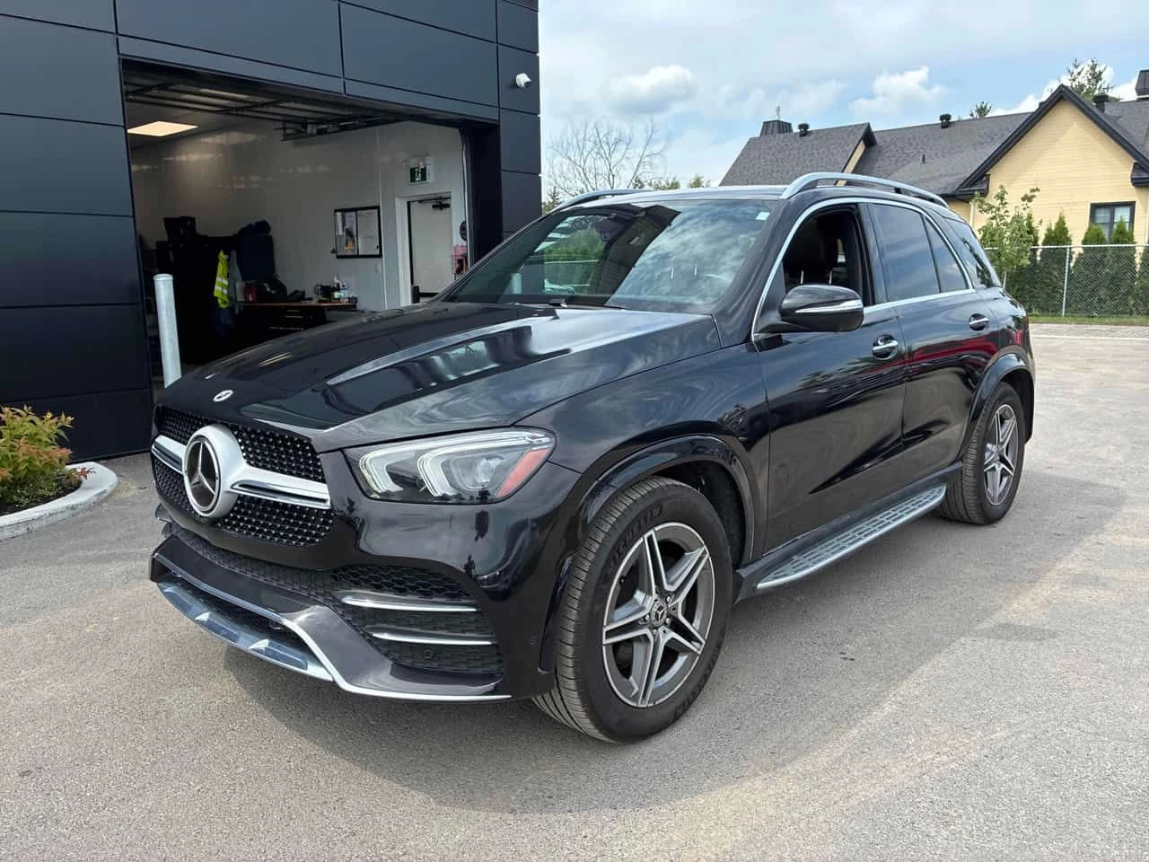 Mercedes-Benz GLE 350 * ЛИЦЕНЗИРАН ДИЛЪР * CARFAX, снимка 16 - Автомобили и джипове - 55593441