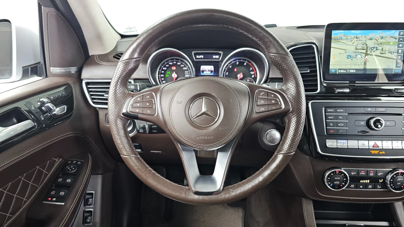 Mercedes-Benz GLS 500 4.7 V8 4MATIC , снимка 12 - Автомобили и джипове - 55642809