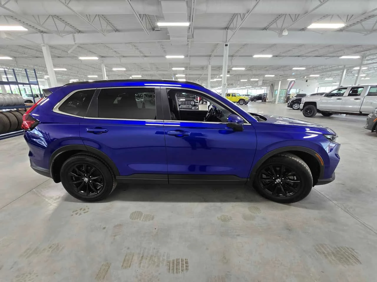 Honda Cr-v Sport / CARFAX / АВТОКРЕДИТ, снимка 3 - Автомобили и джипове - 55702355