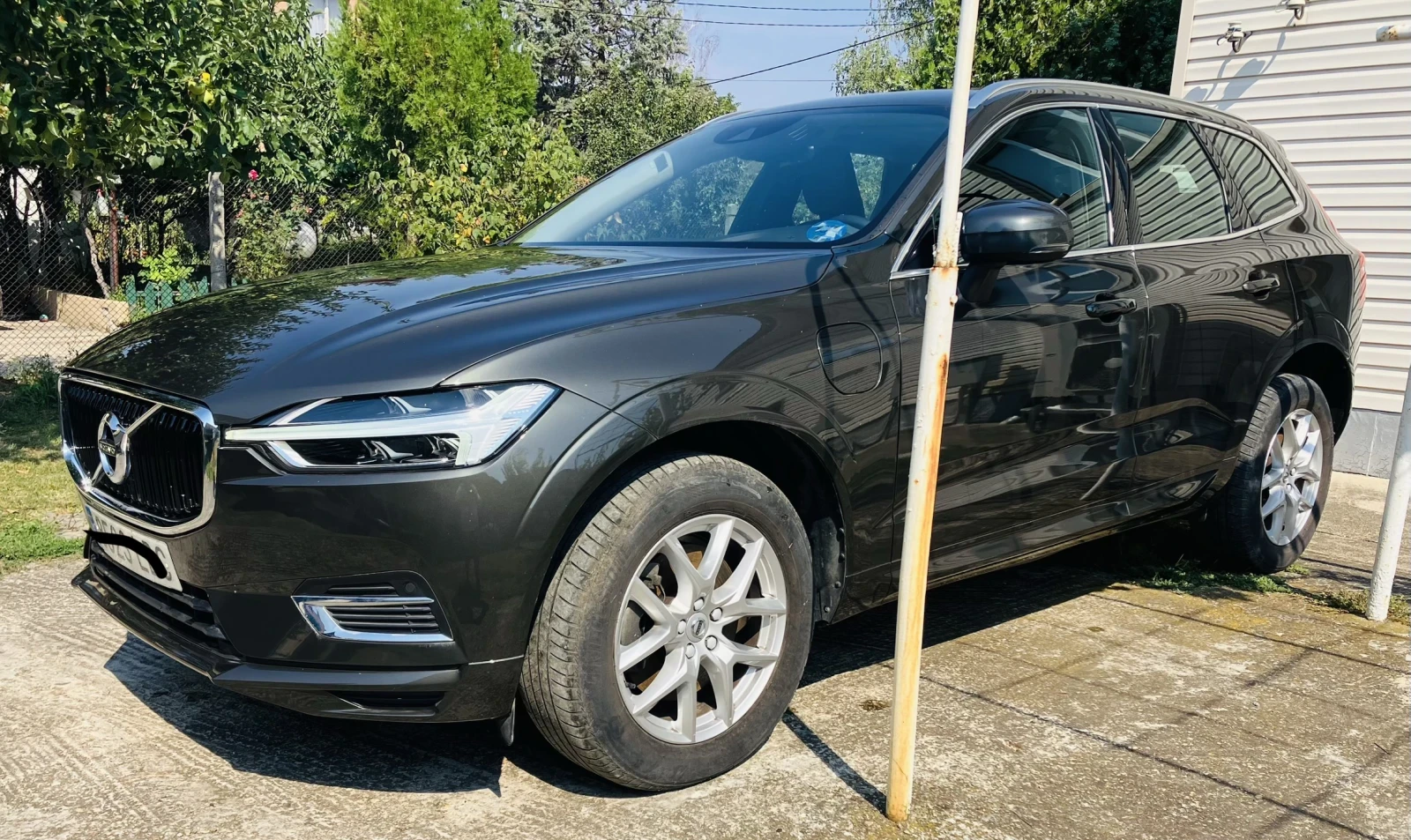 Volvo XC60 T8 TWIN ENGINE AWD, снимка 3 - Автомобили и джипове - 55704040