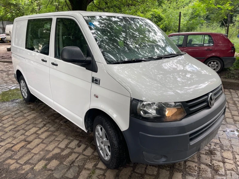 VW T5 2.0TDi, снимка 3 - Бусове и автобуси - 41270366