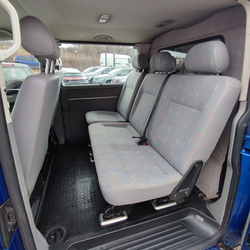 VW T5 2.5TDI* 4MOTION* ДЪЛГА БАЗА* 6М* ТОВАРОПЪТНИЧЕСКИ, снимка 13 - Бусове и автобуси - 53524026
