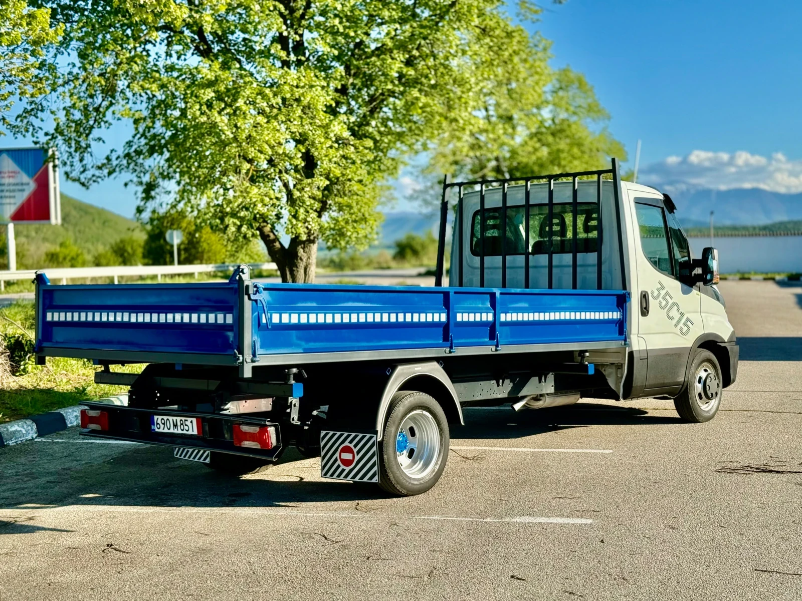 Iveco 35c15 ТОП! Тристранен Самосвал* Климатик* 3.0HPI* Верига - изображение 9