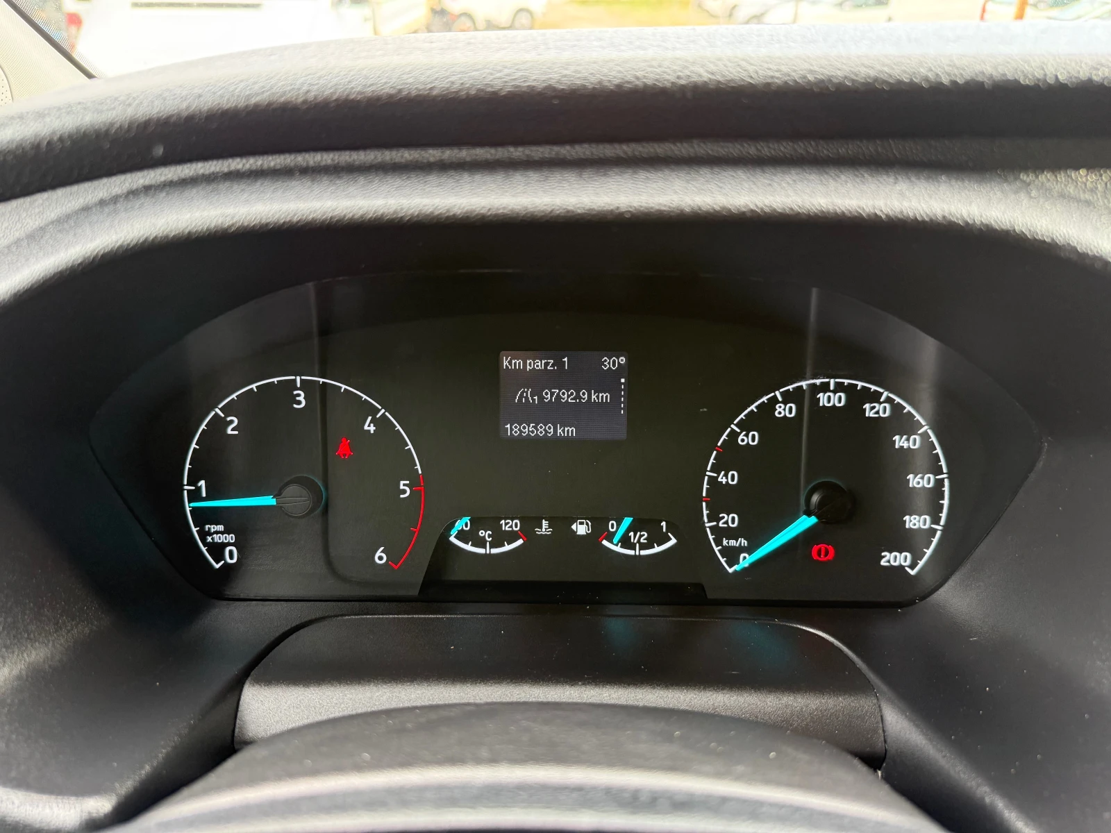 Ford Transit Custom FACELIFT-EURO6-6места, снимка 14 - Бусове и автобуси - 55123933