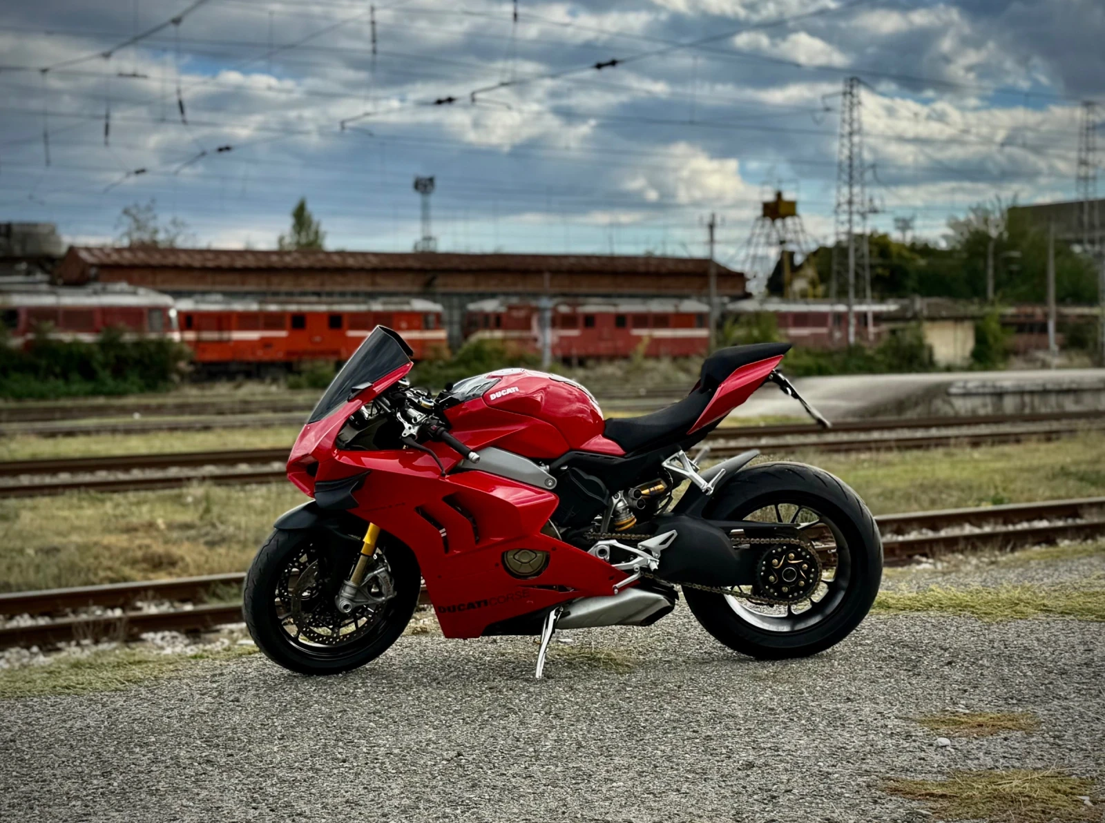 Ducati Panigale V4s - изображение 2