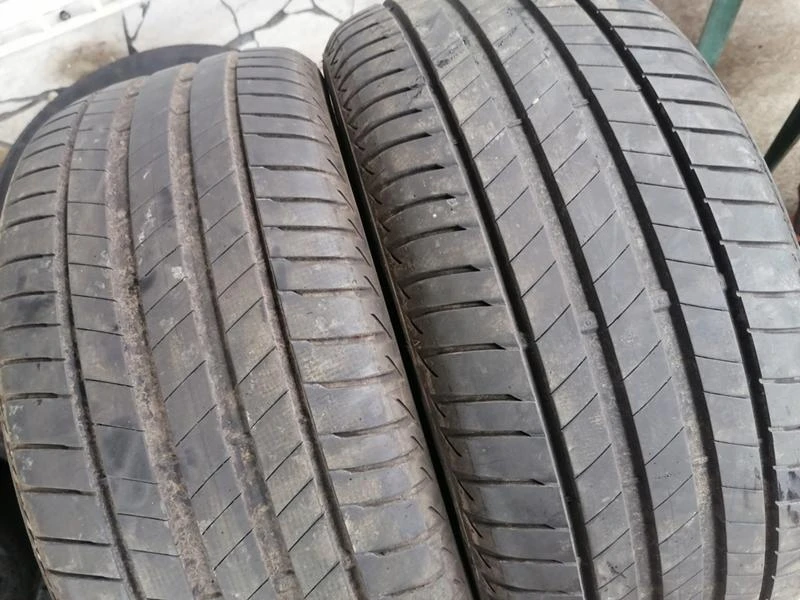 Гуми Летни 245/45R18, снимка 2 - Гуми и джанти - 33283435