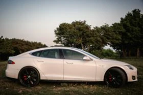 Tesla Model S P85D Ludicrous 772k.s., снимка 8