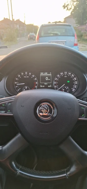 Skoda Octavia 2.0 TDI - 17000 лв. - 20331586 11