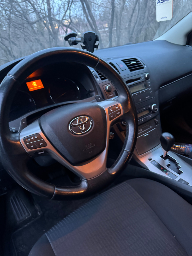 Toyota Avensis, снимка 8 - Автомобили и джипове - 46115383