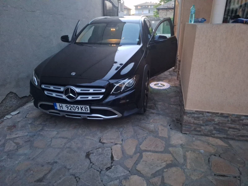 Mercedes-Benz E 220 All terrain 9G, снимка 9 - Автомобили и джипове - 47733335