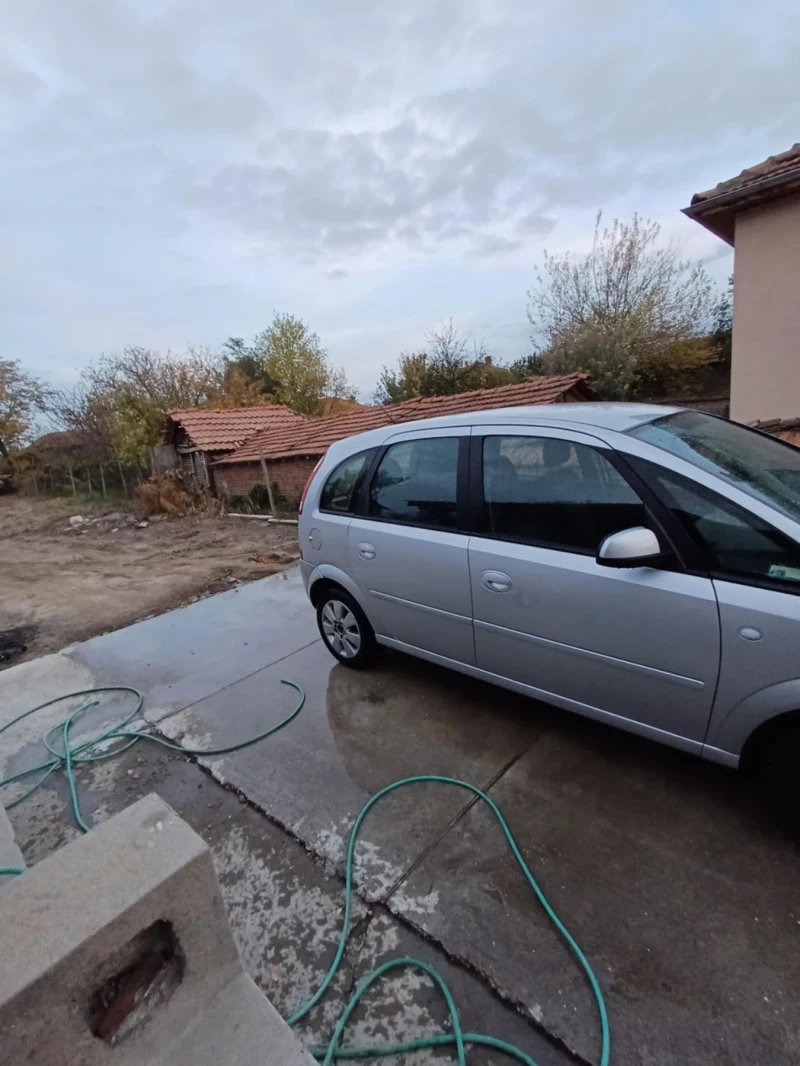 Opel Meriva 1.7 CDTI, снимка 3 - Автомобили и джипове - 47857553