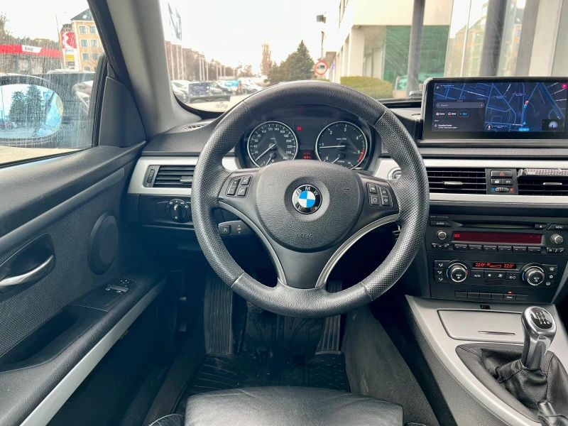 BMW 320 D M Packet НАВИ КОЖА, снимка 10 - Автомобили и джипове - 49347510