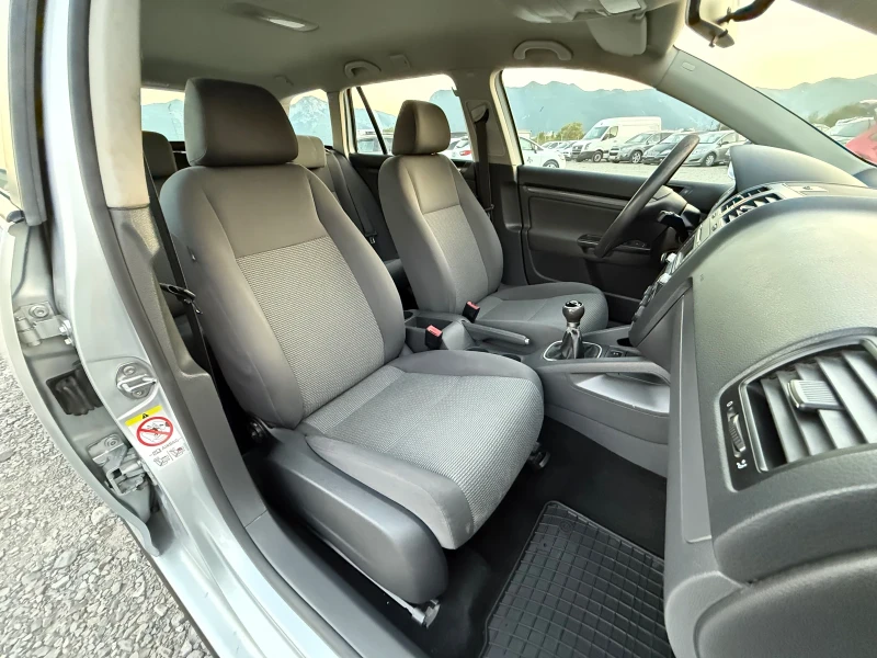 VW Golf 1.9TDi 105к.с * Климатроник* , снимка 13 - Автомобили и джипове - 51384456