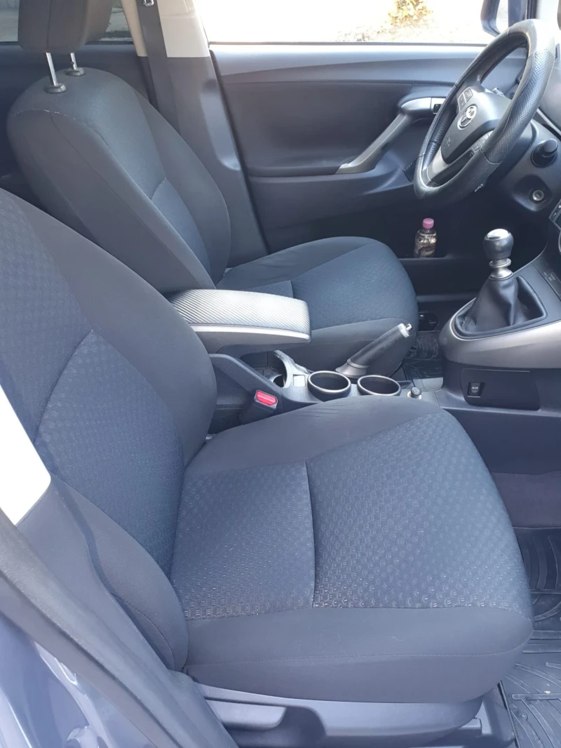 Toyota Verso D4D, снимка 11 - Автомобили и джипове - 51755634