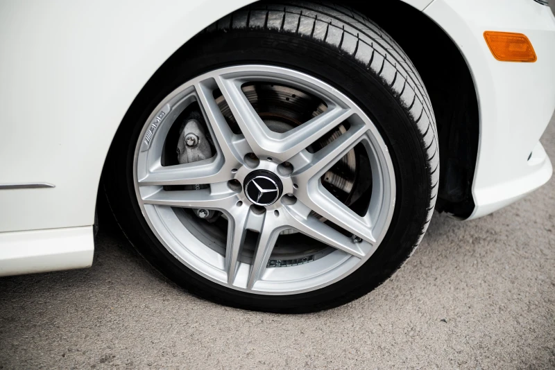 Mercedes-Benz E 500, снимка 4 - Автомобили и джипове - 51803892