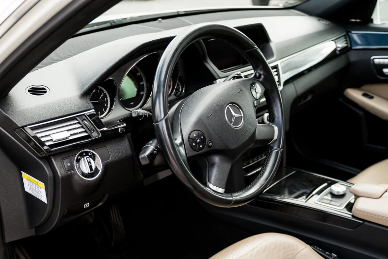 Mercedes-Benz E 500, снимка 17 - Автомобили и джипове - 51803892
