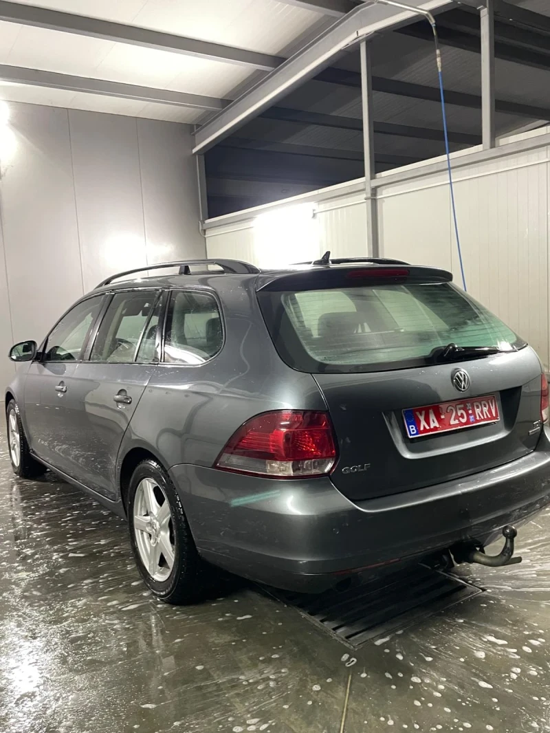 VW Golf 1.6 tdi, снимка 4 - Автомобили и джипове - 51938881