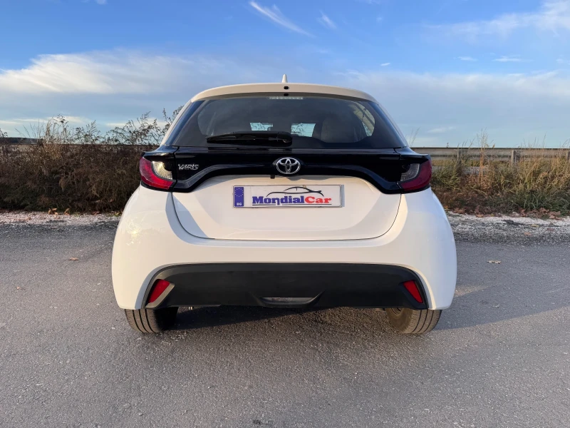 Toyota Yaris Dynamic, снимка 5 - Автомобили и джипове - 52401221