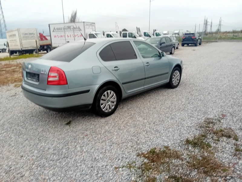 Skoda Octavia 1.6Mpi 102k.s, снимка 3 - Автомобили и джипове - 52419219