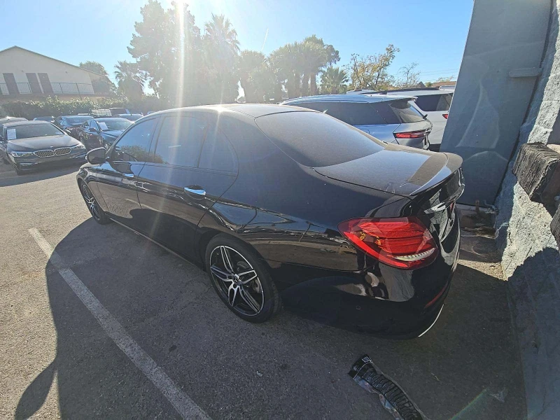 Mercedes-Benz E 350 AMG LINE/BURMESTER/PANO/360 KAMEPA/LANE ASSIST, снимка 3 - Автомобили и джипове - 52574482