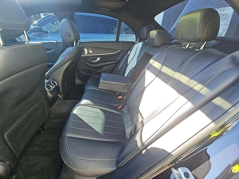 Mercedes-Benz E 350 AMG LINE/BURMESTER/PANO/360 KAMEPA/LANE ASSIST, снимка 14 - Автомобили и джипове - 52574482