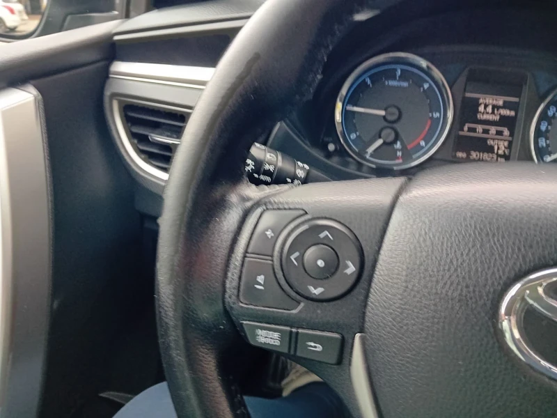 Toyota Corolla 2016, снимка 3 - Автомобили и джипове - 52680830