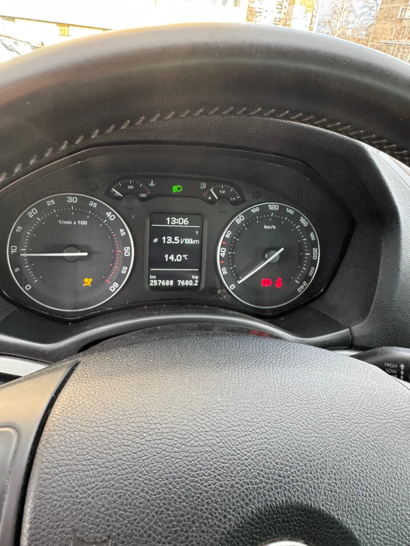 Skoda Octavia SCOUT 4x4, снимка 8 - Автомобили и джипове - 52962845