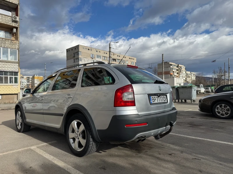 Skoda Octavia SCOUT 4x4, снимка 3 - Автомобили и джипове - 52962845