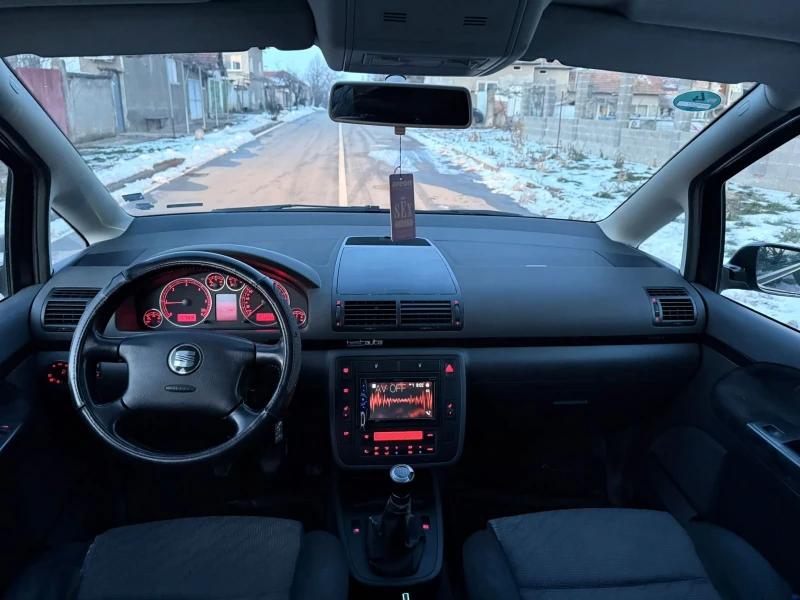 Seat Alhambra 1.9 TDI 131 кс., снимка 7 - Автомобили и джипове - 53168205