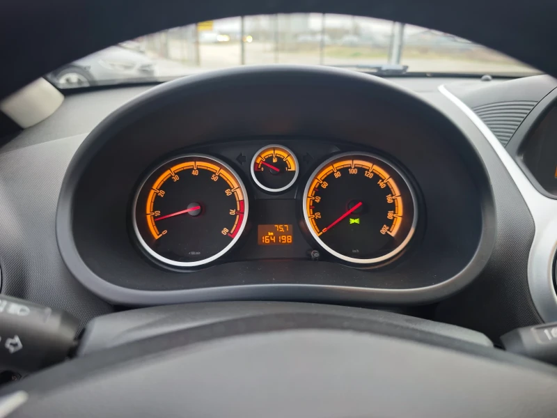 Opel Corsa 1.2i, снимка 7 - Автомобили и джипове - 53389979