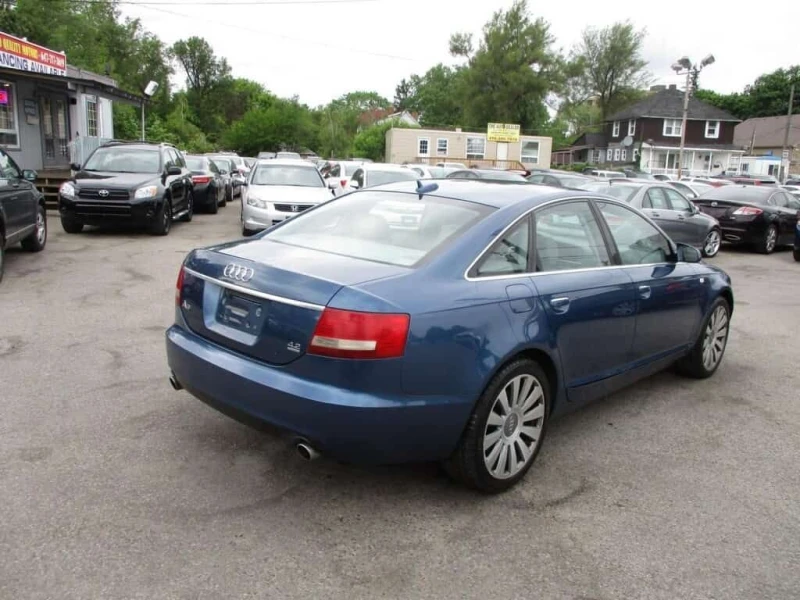 Audi A6 * 4dr Sdn 4.2L quattro Auto * CARFAX * ЦЕНА ДО БГ, снимка 4 - Автомобили и джипове - 53512958